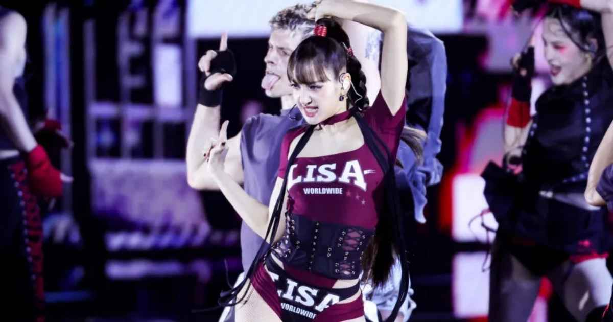 LISA durante show no VMA 2026 lançamentos(Rich Polk/Billboard)