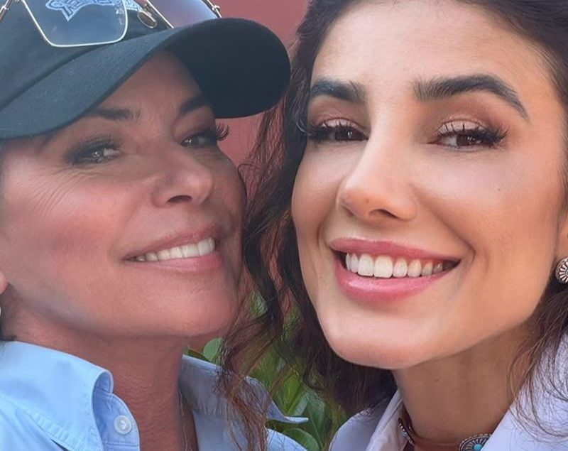 Paula Fernandes reencontra Shania Twain