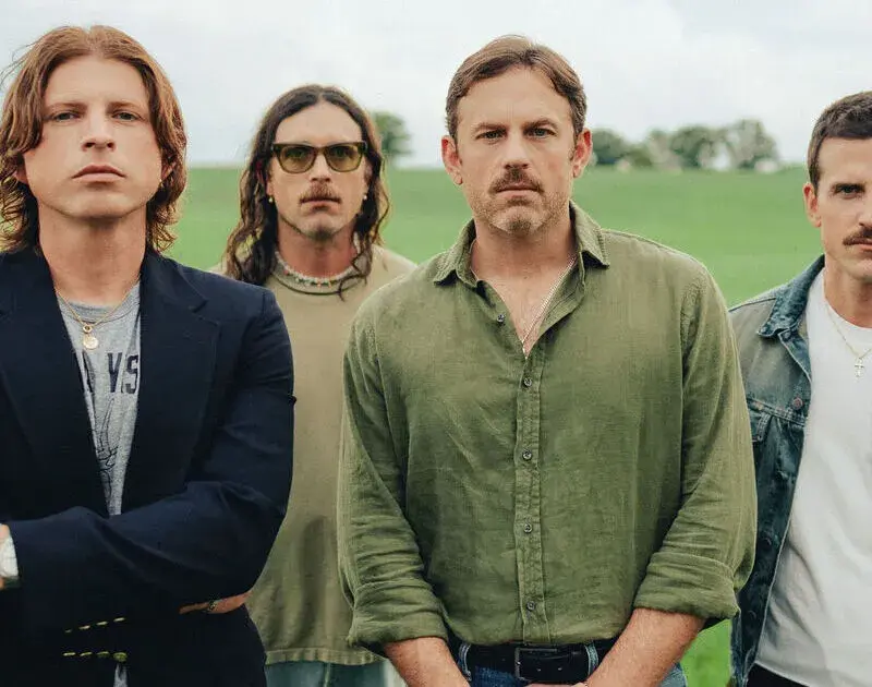 Kings of Leon lança clipe de ‘Cold Blue Dawn’ com imagens de satélite da NASA