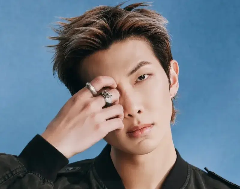 Na América do Sul, RM do BTS faz apelo para fãs não irem aos hotéis
