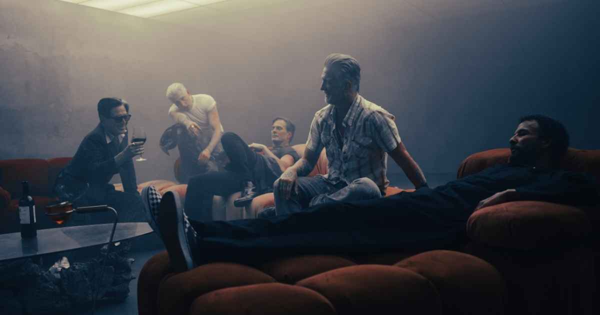 Run By Tag Run Away From the Mob - Billboard Brasil